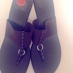 CHOCOLATE Flip flop Mootsies Tootsies